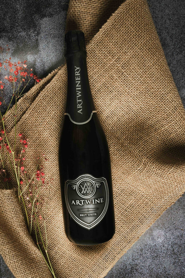 2019 Brut White